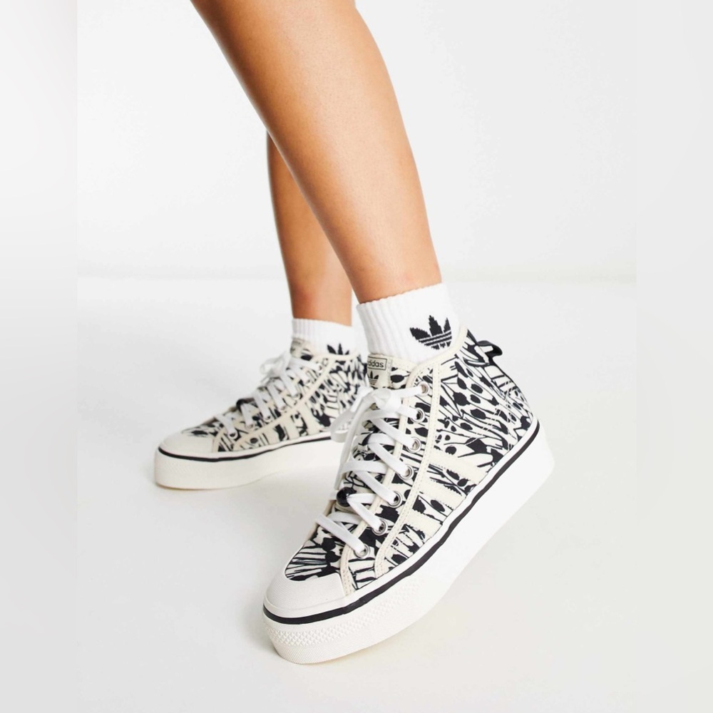 ADIDAS ORIGINALS NIZZA FLAFORM MID. SNEAKER IN CREAMY WITH BUTTER…